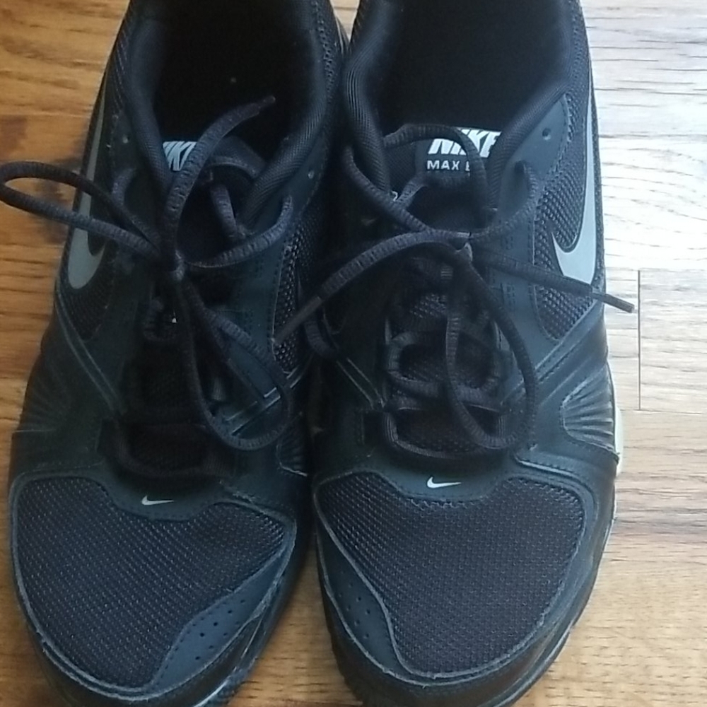 Nike AirMax Edge
